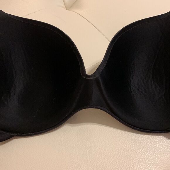 Victoria's Secret Size 38D lined Demi Bra with under wire - Picture 4 of 7